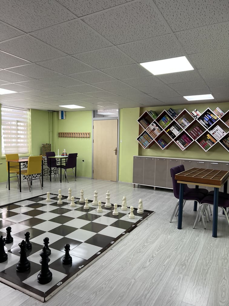 Classroom in Nevsehir Turkey with a massive chessboard in the middle